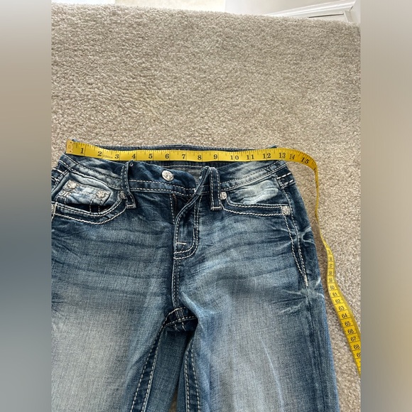 Miss me jeans like new. Wore a couple of times but they aren’t my stile anymore - Picture 3 of 8